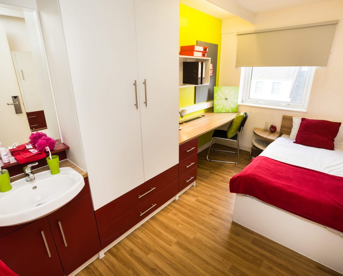 iQ The Arcade Student Accommodation London. Mystudenthalls.com