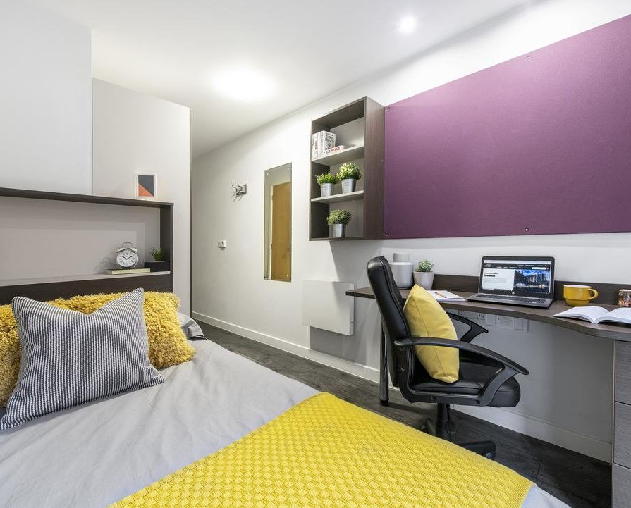 Ensuite