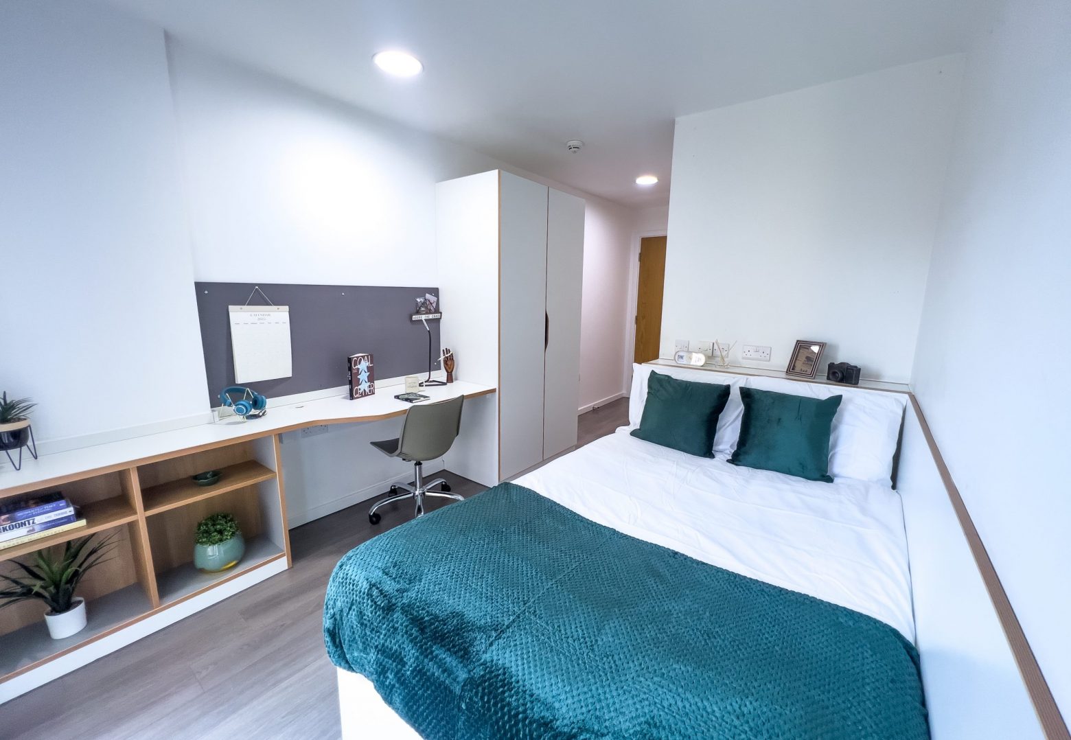 Ensuite Gold Plus