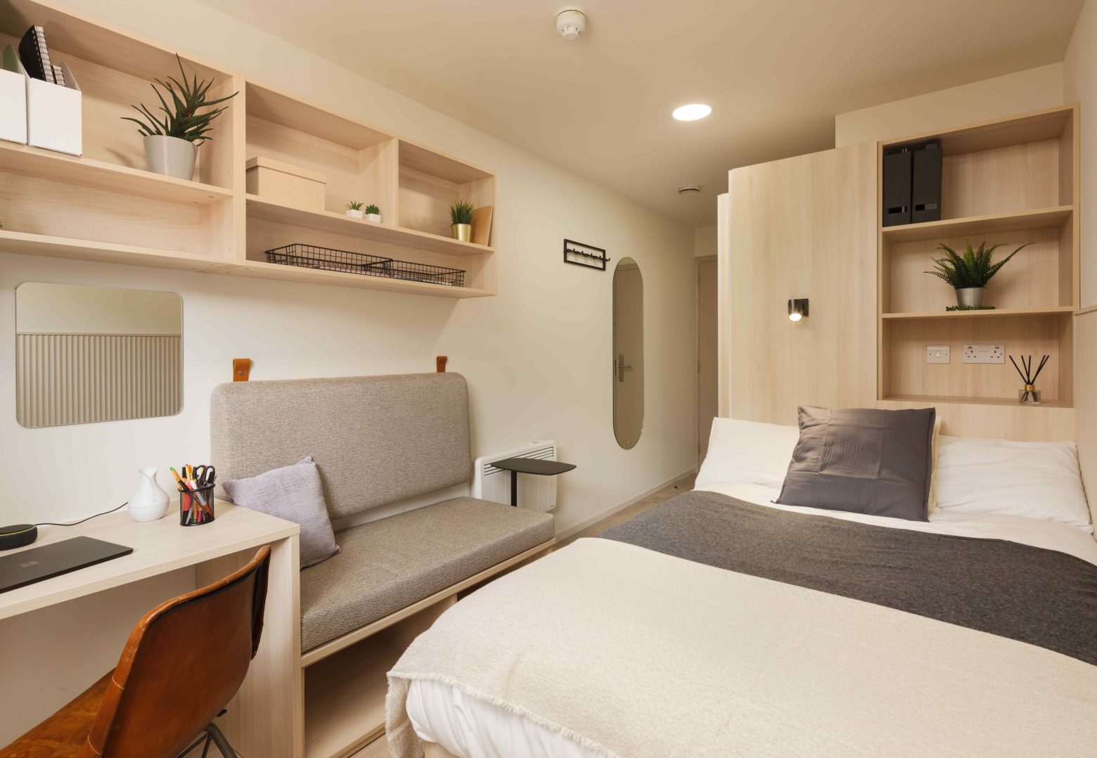 Ensuite