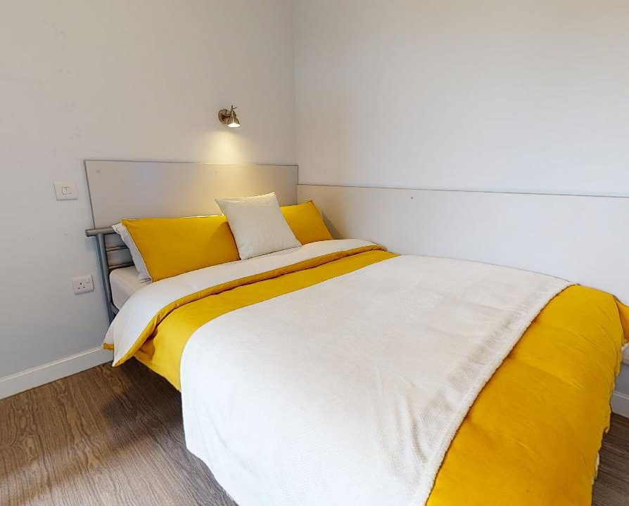 Silver Two Bed Apartment 