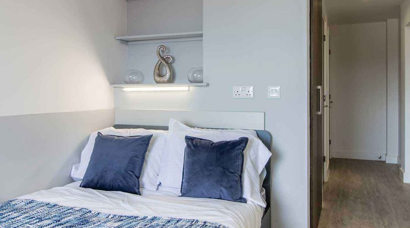 Ensuite room