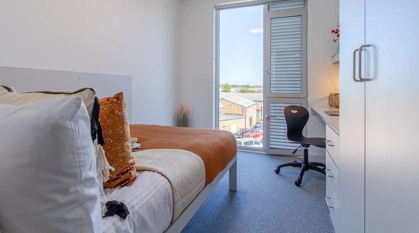 Ensuite room